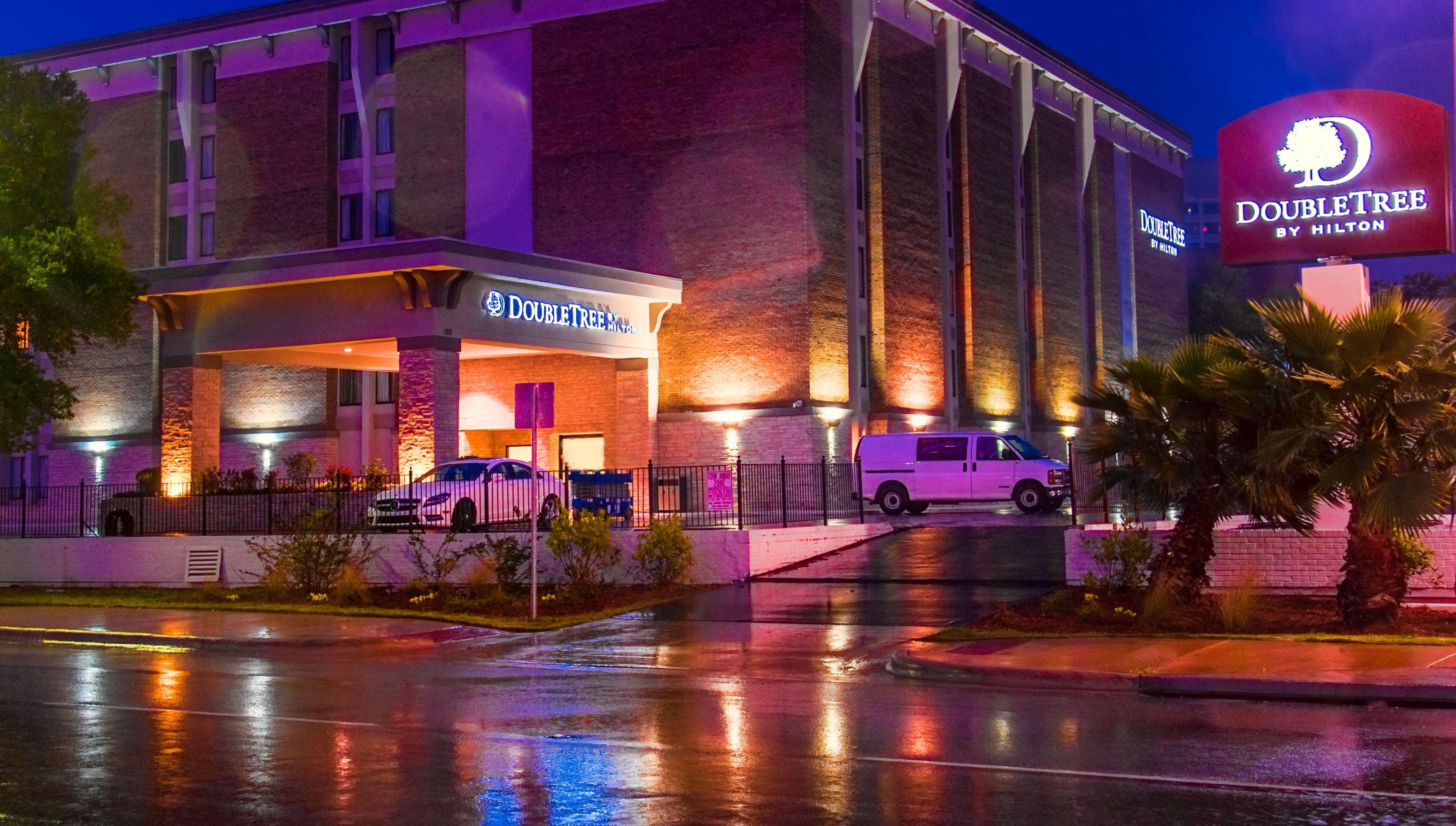 Doubletree By Hilton Montgomery Downtown Exterior photo